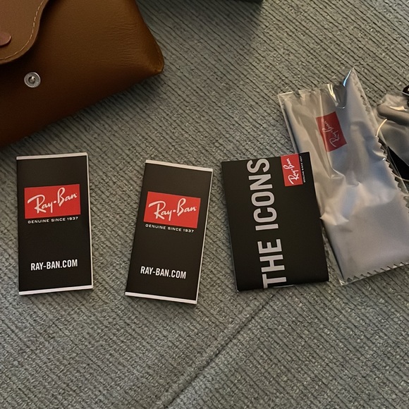Brand New, Never Worn RayBans - Picture 7 of 7